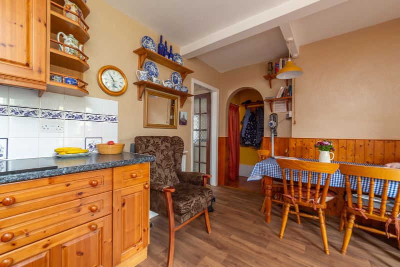 3 bed house for sale in Larch Road, Ollerton, NG22  - Property Image 4