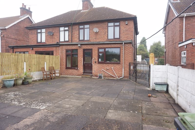 3 bed house for sale in Tuxford Road, Boughton, NG22 10