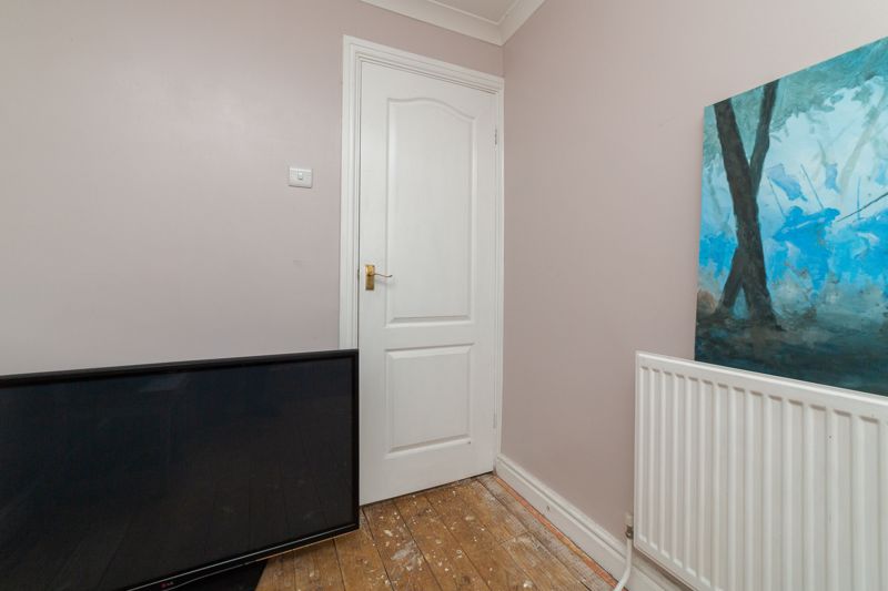 3 bed house for sale in Dove Croft, Ollerton, NG22  - Property Image 11