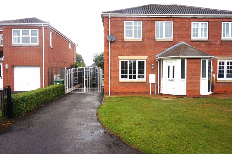 3 bed house for sale in Greenfield Close, Edwinstowe, NG21 1