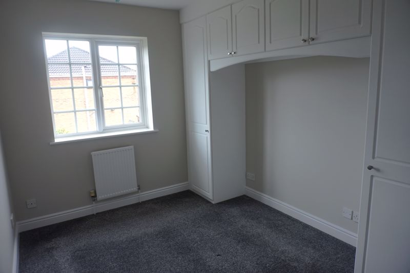 3 bed house for sale in Greenfield Close, Edwinstowe, NG21 8