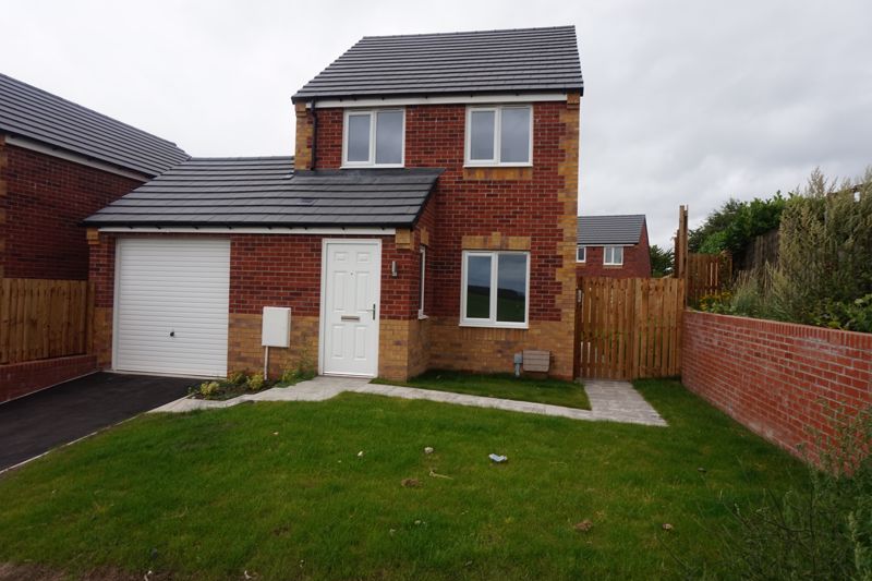 3 bed house to rent in Peter Way, Bilsthorpe, NG22 1