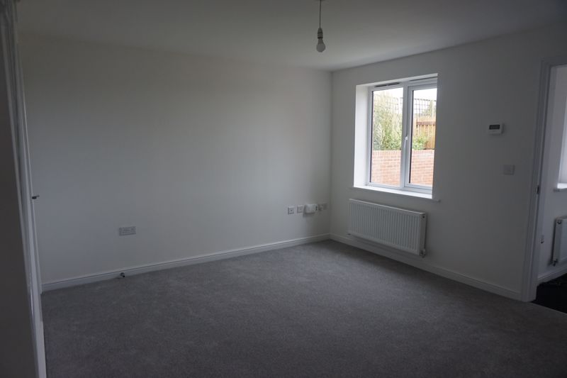 3 bed house to rent in Peter Way, Bilsthorpe, NG22 16