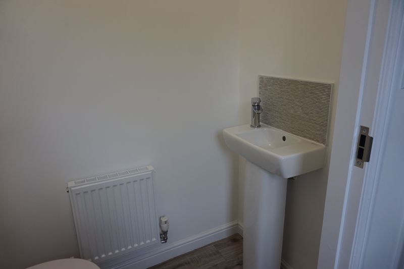 3 bed house to rent in Peter Way, Bilsthorpe, NG22 6