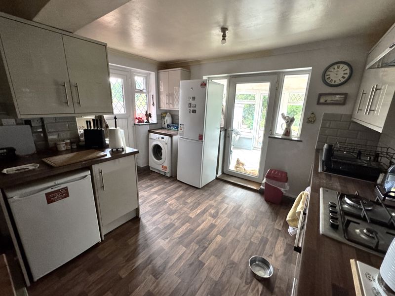 3 bed house for sale in Whinney Lane, Ollerton, NG22 4