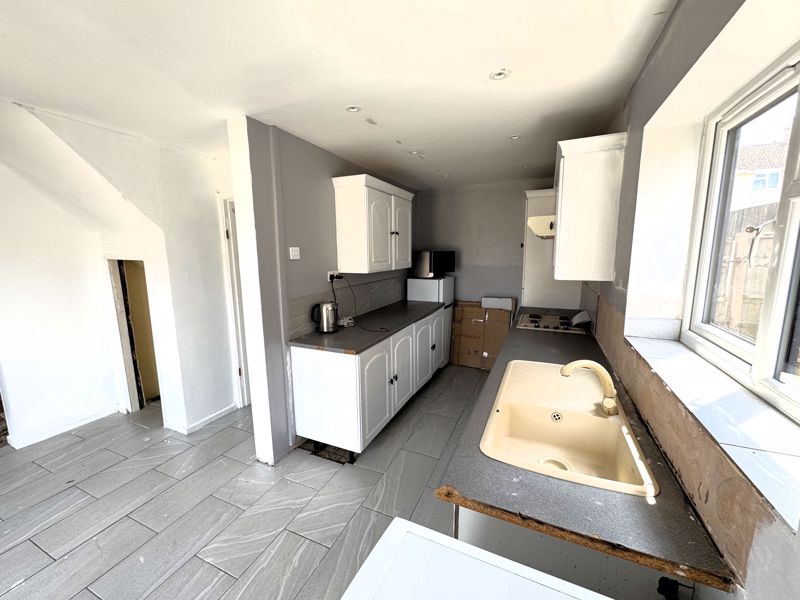 3 bed house for sale in Whitewater Road, Ollerton, NG22 3
