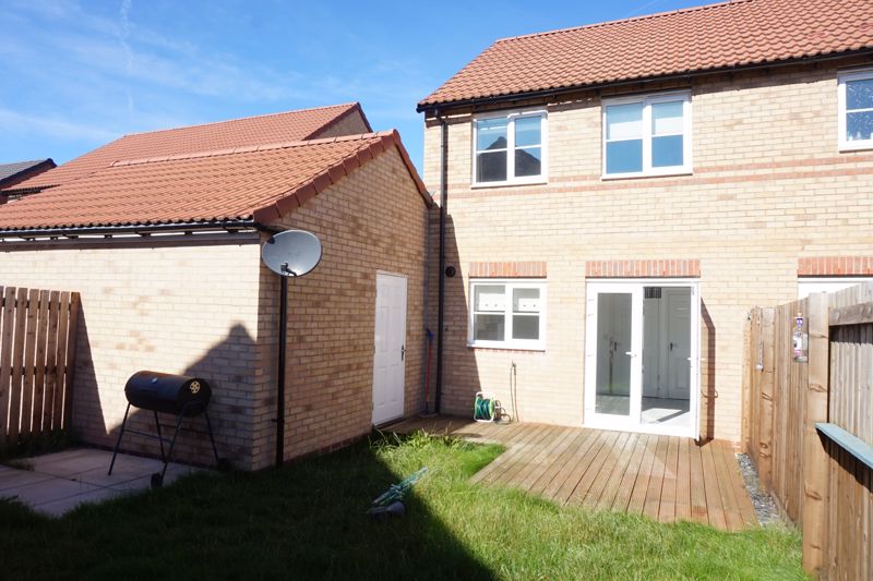 3 bed house to rent in Headstock Close, Ollerton, NG22 6