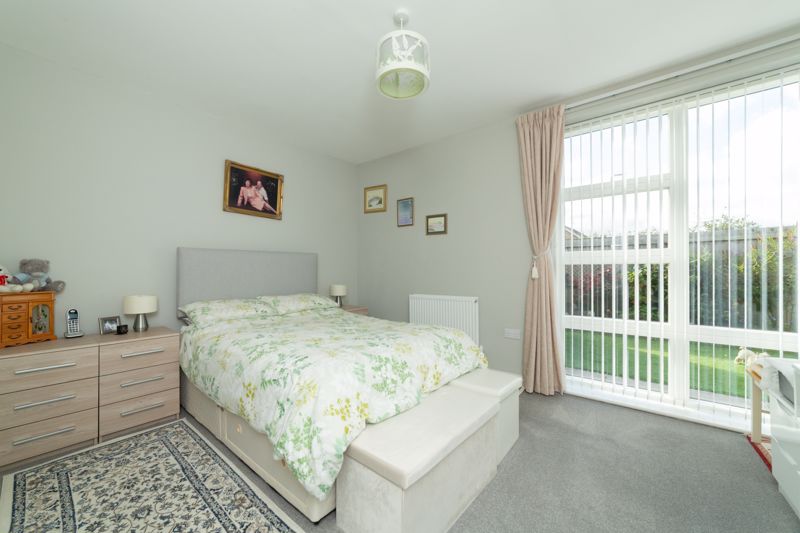 2 bed bungalow for sale in Manvers Place, Edwinstowe, NG21 5