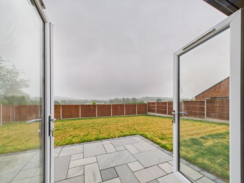 3 bed bungalow for sale in Copper Beech Close, Ollerton, NG22  - Property Image 14