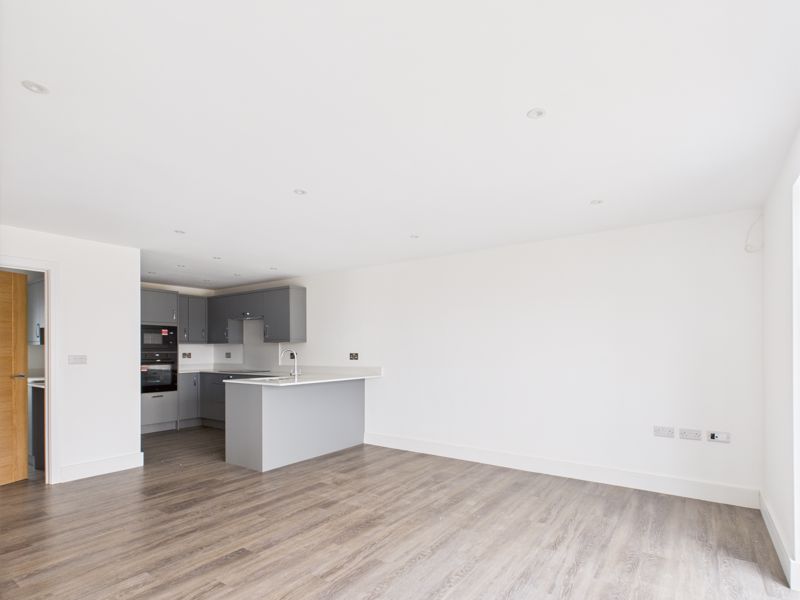 3 bed bungalow for sale in Copper Beech Close, Ollerton, NG22  - Property Image 4