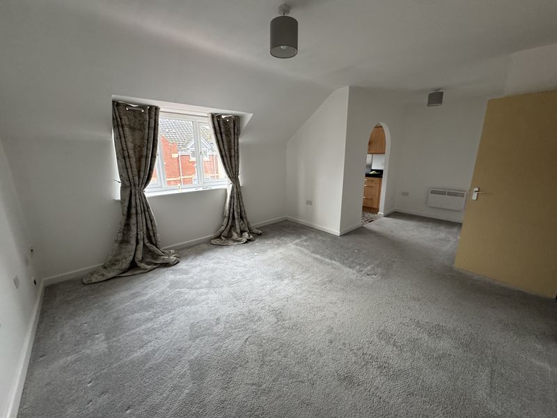 2 bed flat to rent in Trinity Road, Edwinstowe, NG21  - Property Image 3
