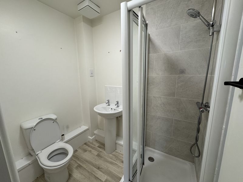 2 bed flat to rent in Trinity Road, Edwinstowe, NG21 8