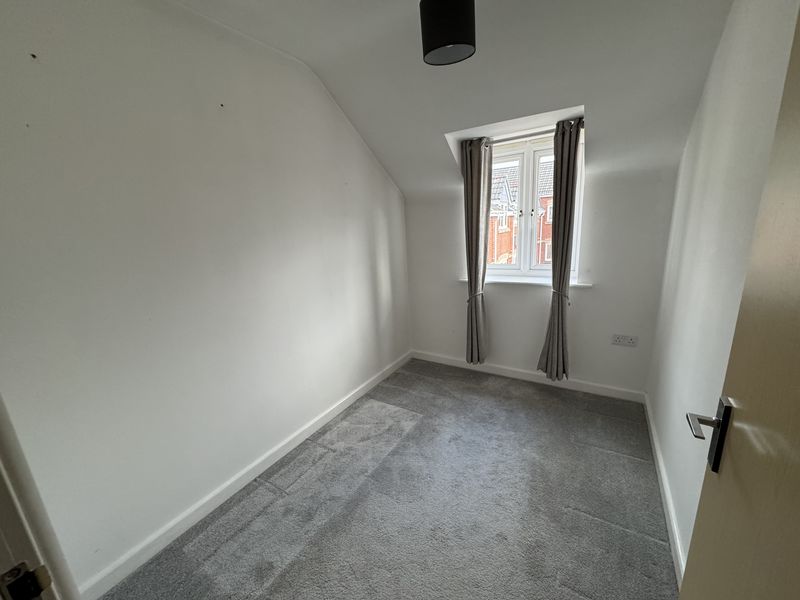 2 bed flat to rent in Trinity Road, Edwinstowe, NG21 9