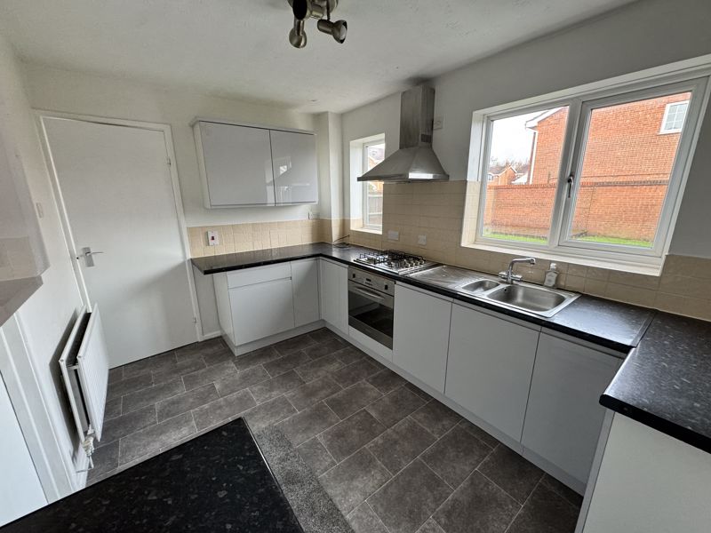 3 bed house to rent in The Heathers, Boughton, NG22 3