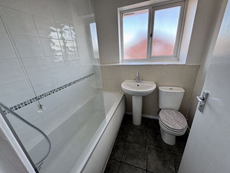 3 bed house to rent in The Heathers, Boughton, NG22  - Property Image 9