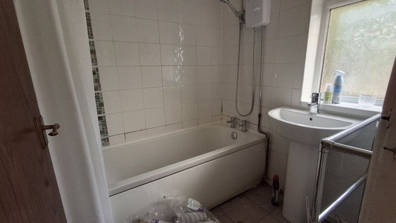 3 bed house for sale in Chestnut Drive, Ollerton, NG22 14