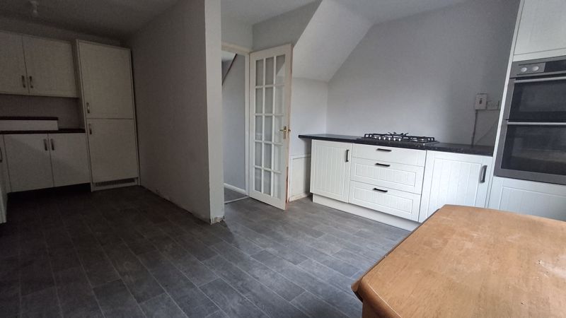 3 bed house for sale in Chestnut Drive, Ollerton, NG22 5