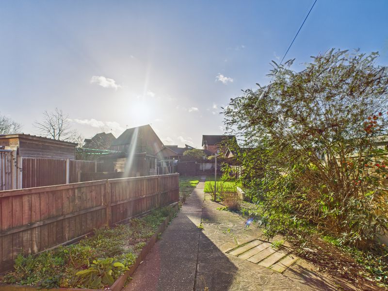 3 bed house for sale in Poplar Street, Ollerton, NG22 13