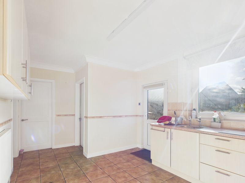 3 bed house for sale in Poplar Street, Ollerton, NG22  - Property Image 5