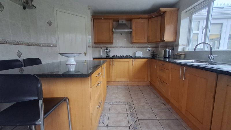 4 bed house for sale in Woodruff Lane, Bilsthorpe, NG22 3