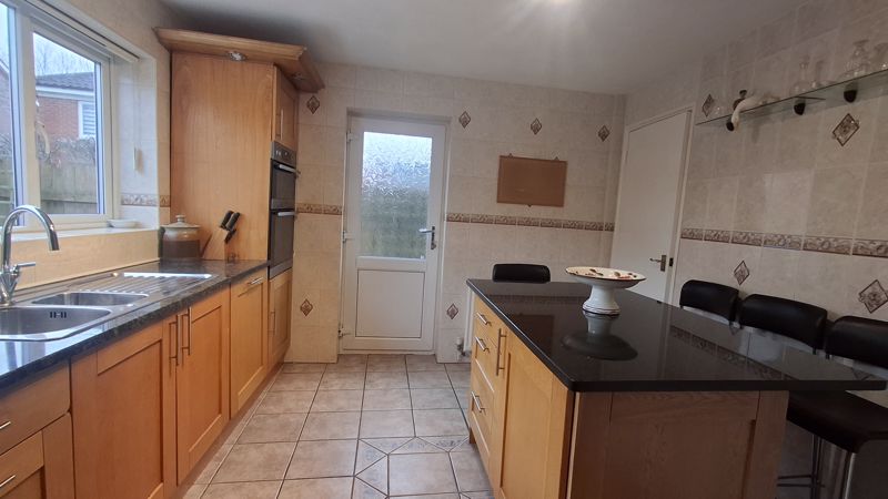 4 bed house for sale in Woodruff Lane, Bilsthorpe, NG22 4