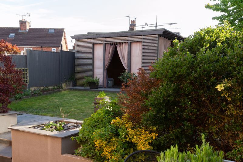 4 bed house for sale in Barley Close, Ollerton, NG22 12