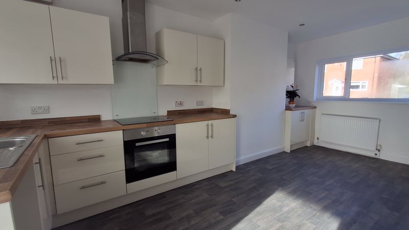 3 bed house for sale in Second Avenue, Edwinstowe, NG21 2