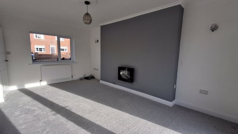 3 bed house for sale in Second Avenue, Edwinstowe, NG21 7