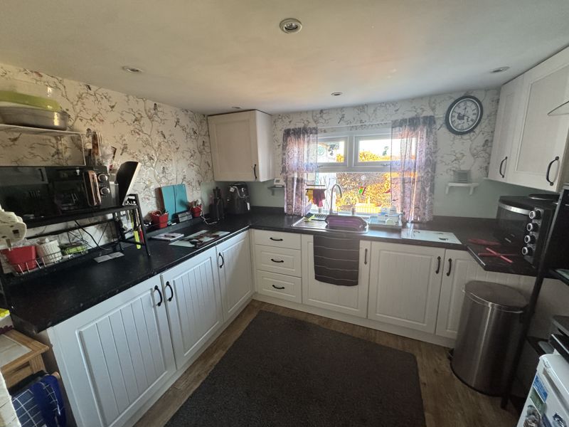 1 bed bungalow for sale in Sherwood Park, Newark, NG22 2