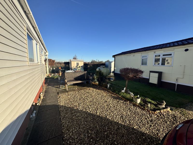 1 bed bungalow for sale in Sherwood Park, Newark, NG22 13