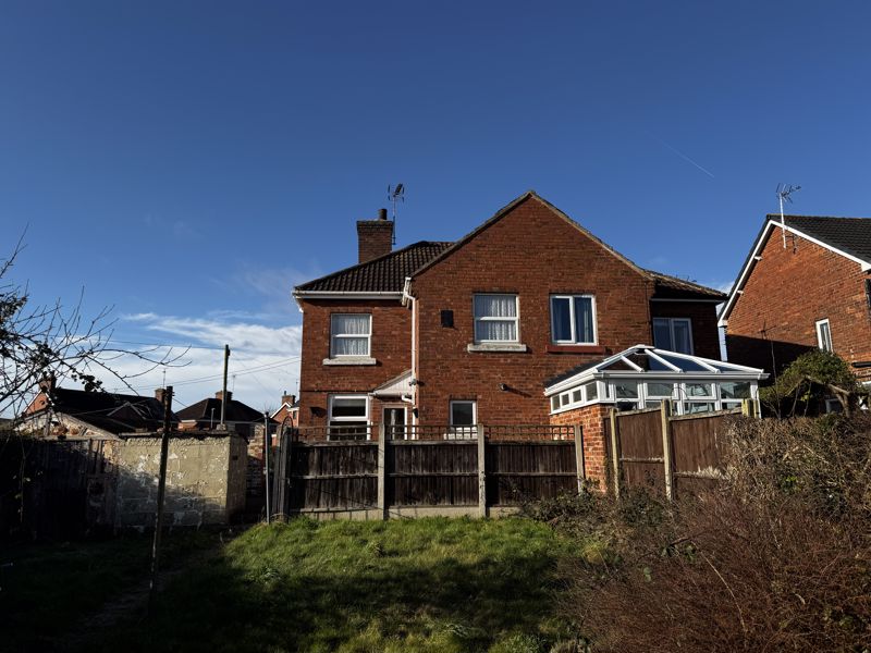 3 bed house for sale in Sycamore Road, Ollerton, NG22 10