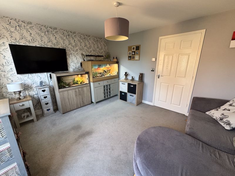 3 bed house for sale in Griffin Road, Ollerton, NG22 2