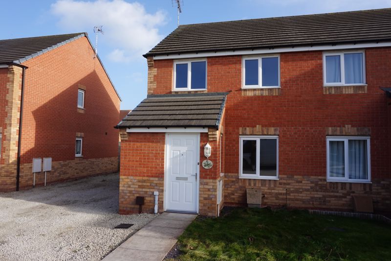 3 bed house to rent in Griffin Road, Ollerton, NG22  - Property Image 1