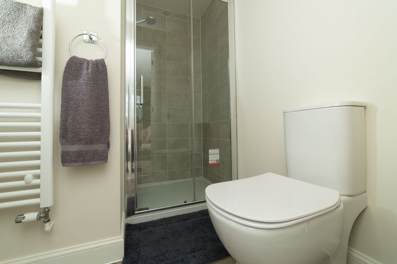 4 bed house for sale in Bevin Place, Edwisntowe, NG21  - Property Image 9