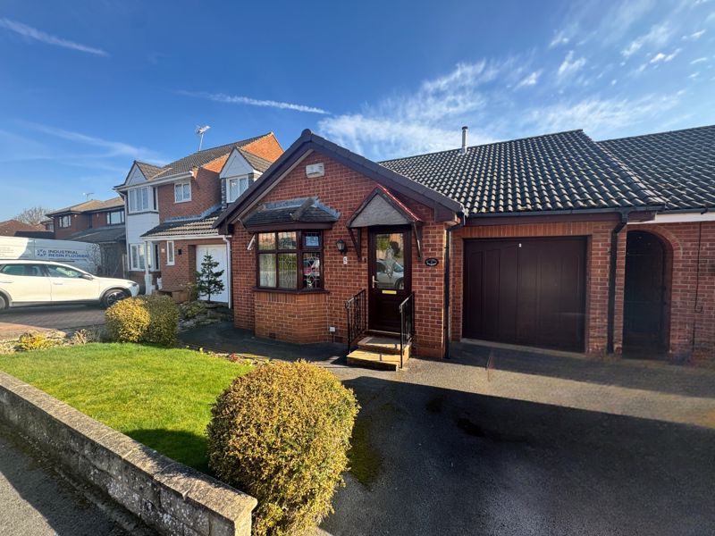 2 bed bungalow for sale in Pinewood Avenue, Edwinstowe, NG21 1