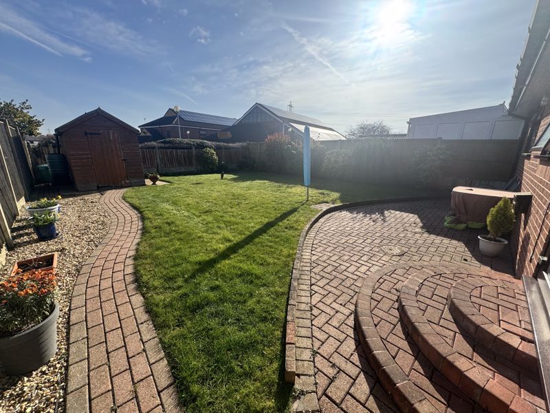 2 bed bungalow for sale in Pinewood Avenue, Edwinstowe, NG21 10