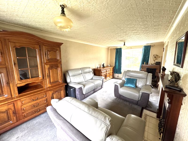 3 bed house for sale in The Markhams, Ollerton, NG22 3