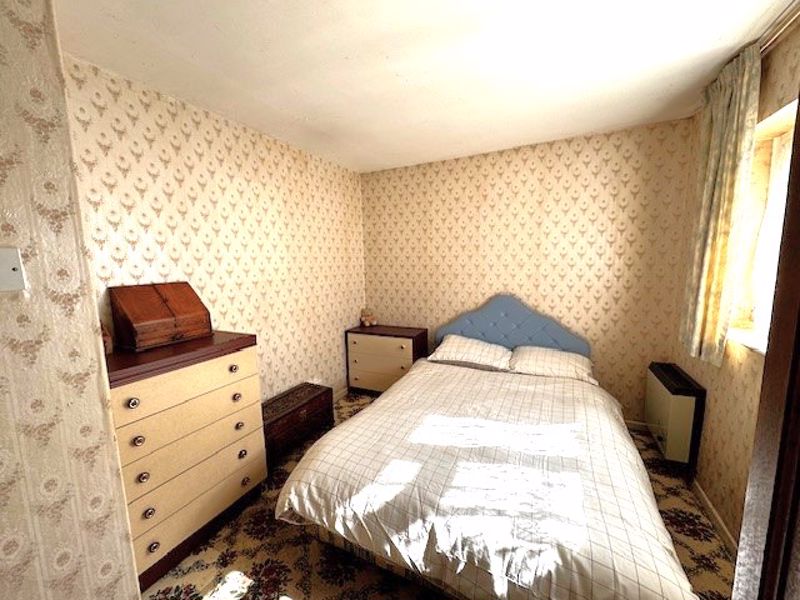 3 bed house for sale in The Markhams, Ollerton, NG22 8