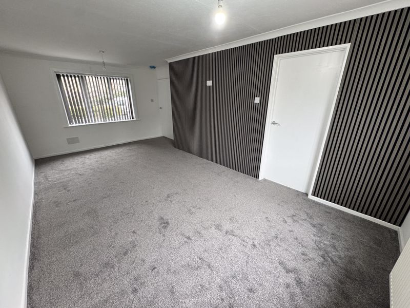 3 bed house to rent in The Markhams, New Ollerton, NG22 3