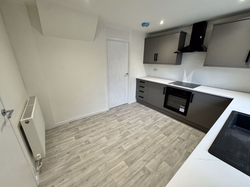 3 bed house to rent in The Markhams, New Ollerton, NG22  - Property Image 5