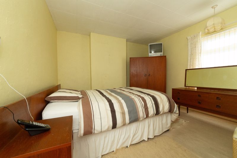 3 bed house for sale in Whinney Lane, Ollerton, NG22  - Property Image 5