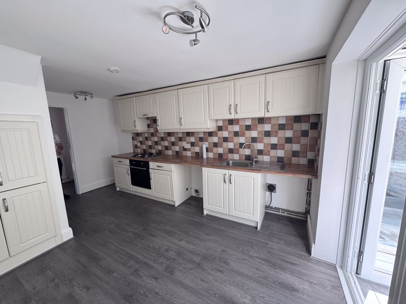 3 bed house to rent in Dove Croft, Ollerton , NG22  - Property Image 3