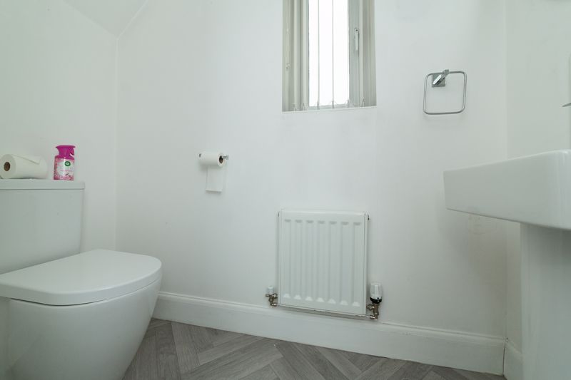 3 bed house for sale in Freya Road, Ollerton, NG22  - Property Image 6