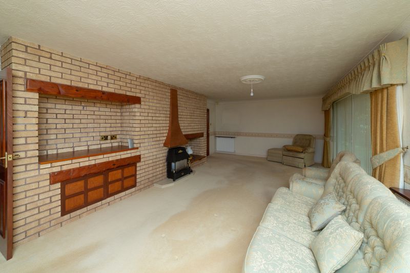 3 bed bungalow for sale in Kirton Park, Kirton, NG22  - Property Image 5