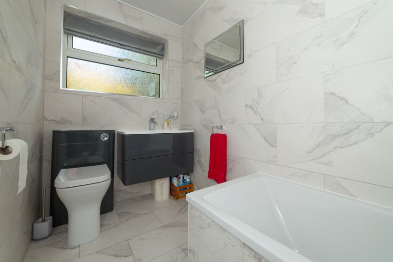 3 bed bungalow for sale in Kirton Park, Kirton, NG22  - Property Image 10