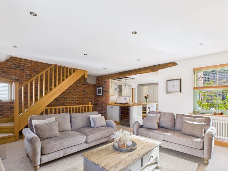 4 bed house for sale in Station Road, Old Ollerton, NG22  - Property Image 3