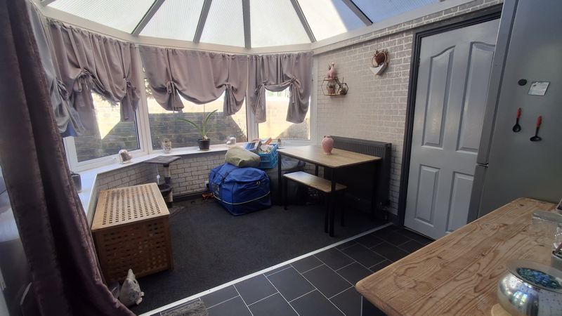 3 bed house for sale in Lime Crescent, Warsop, NG20  - Property Image 5