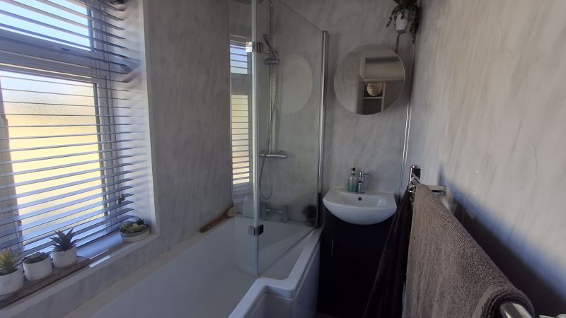 3 bed house for sale in Lime Crescent, Warsop, NG20 8