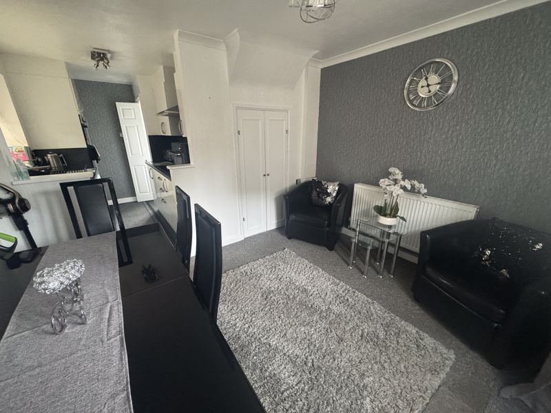 3 bed house for sale in The Markhams, Newark, NG22 4