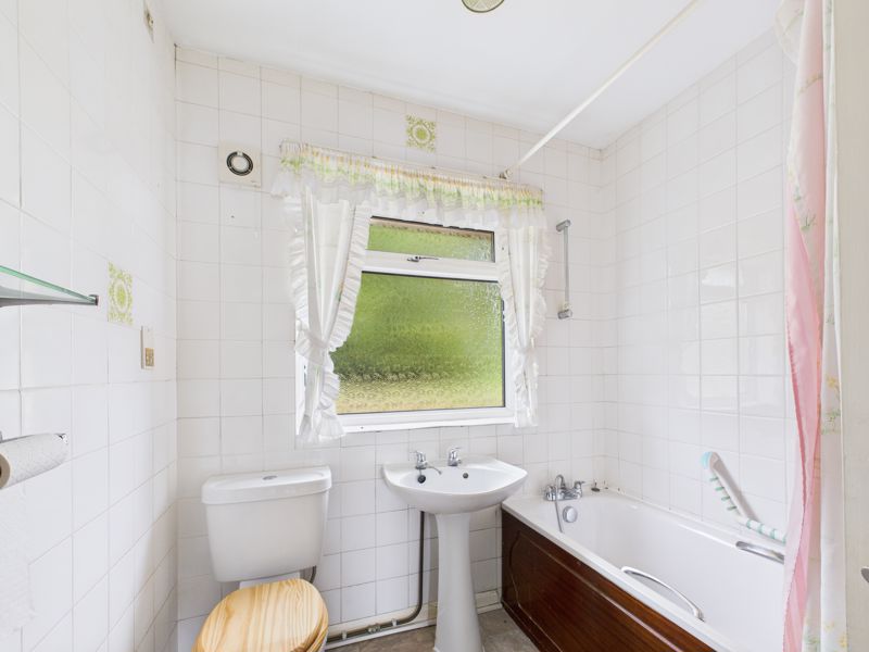 2 bed bungalow for sale in Archway Road, Clipstone, NG21  - Property Image 9